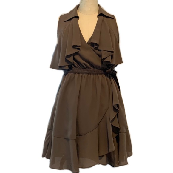 DOUBLE ZERO Taupe-Brown wrap dress with faux suede tie & Ruffled bottom Size S - Picture 12 of 12